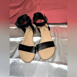 Black ankle sandals